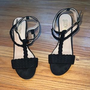 Black Sandal Heels!